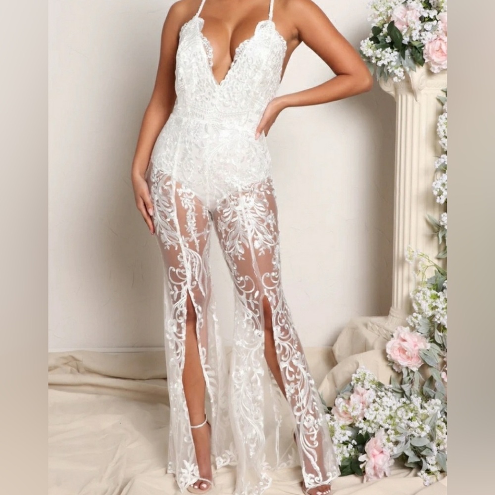 NWT DOWN THE AISLE JUMPSUIT